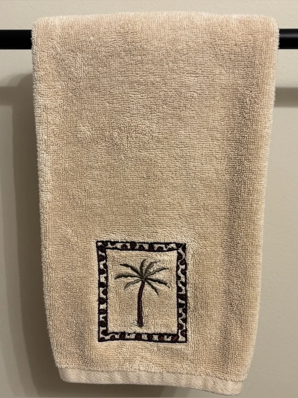 Avanti Linens Banana Palm Embroidered Hand Towel Tropical Coastal Neutral Safari